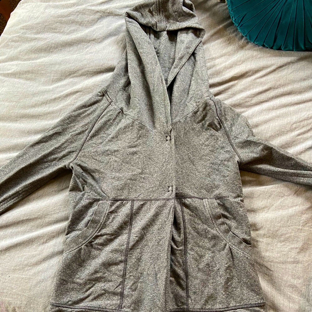 Lululemon snap-poncho